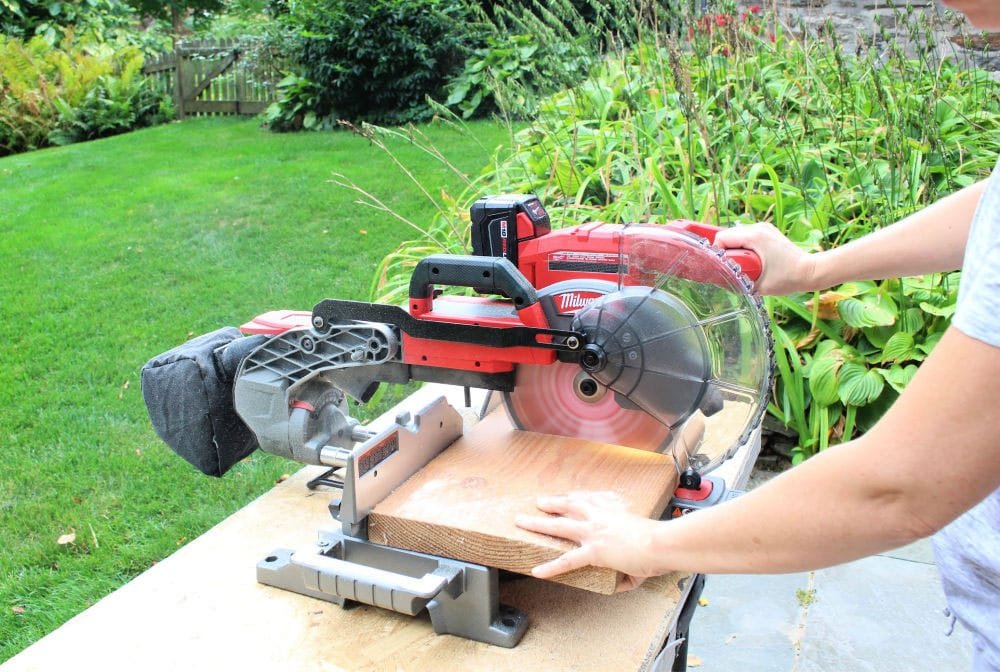 Cordless Miter Saw